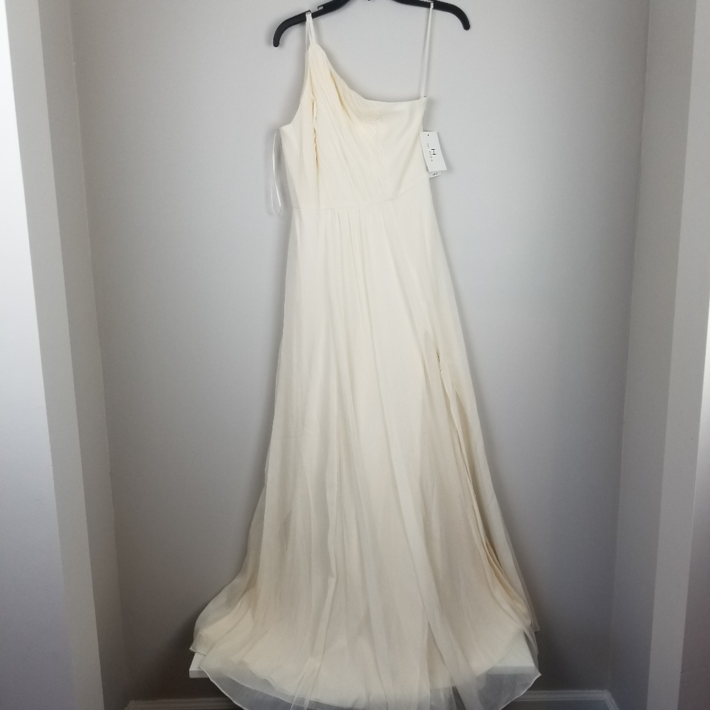 H Halston one shoulder gown cream